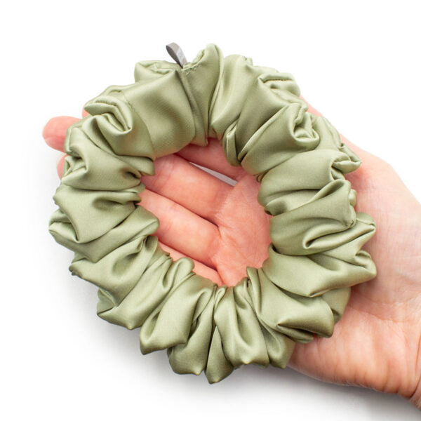 Saténová gumička do vlasov Sage